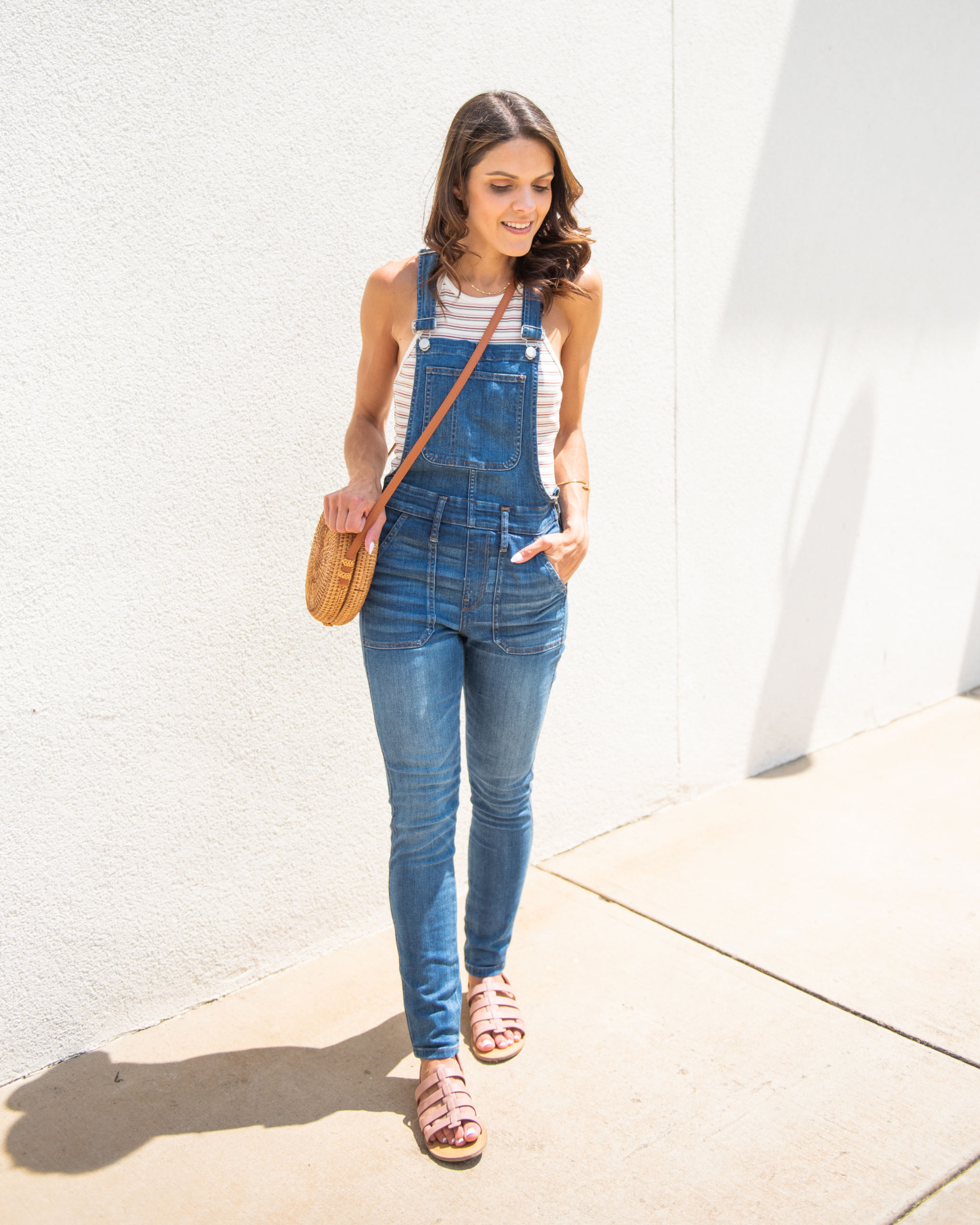 4 ways to transition skinny overalls to Fall