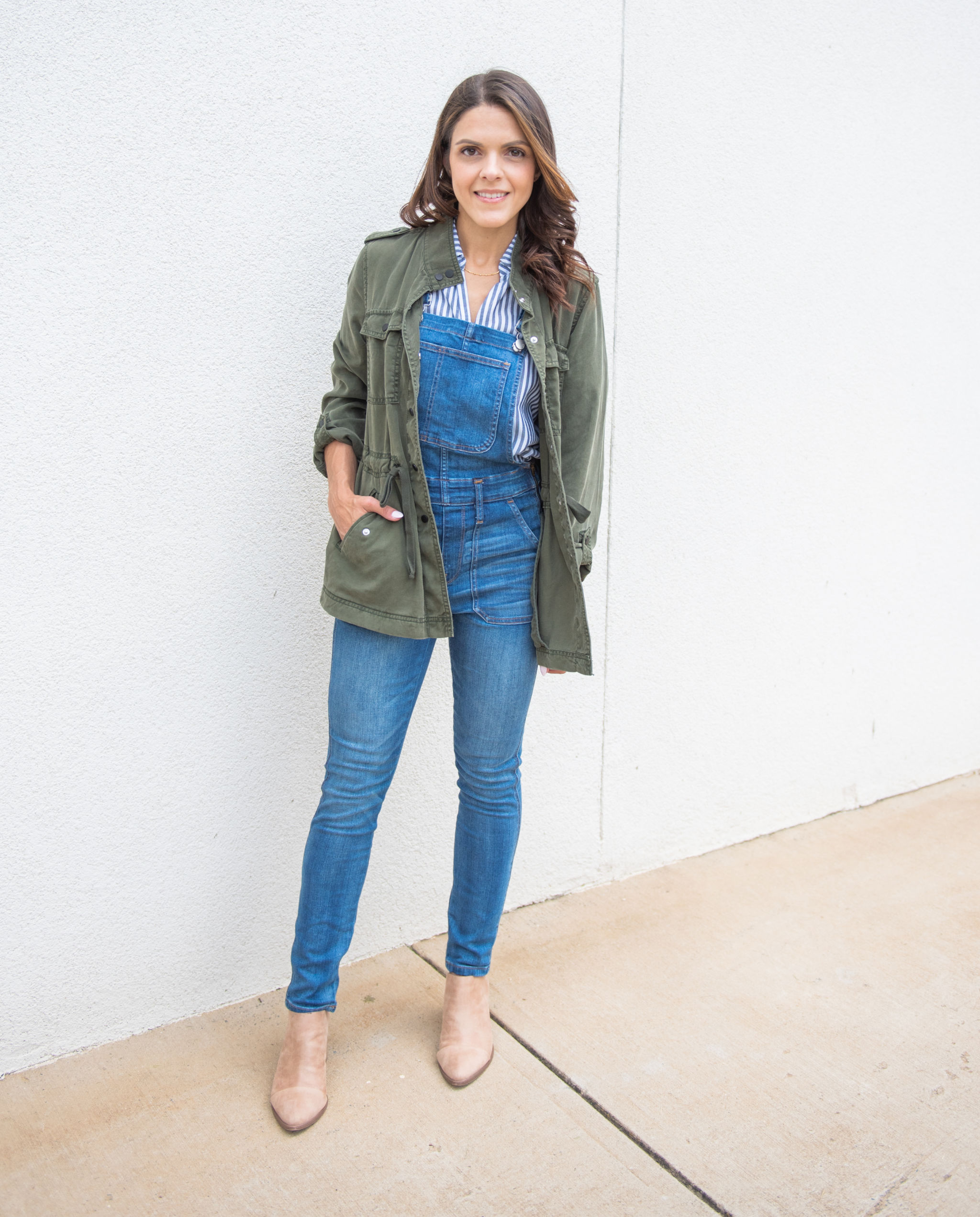 4 ways to transition skinny overalls to Fall