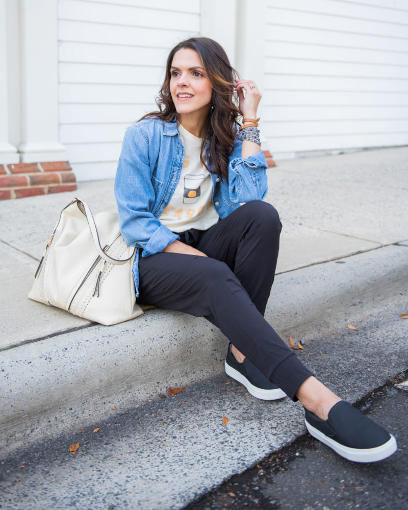 8 ways to style a denim chambray shirt | the Sarah Stories