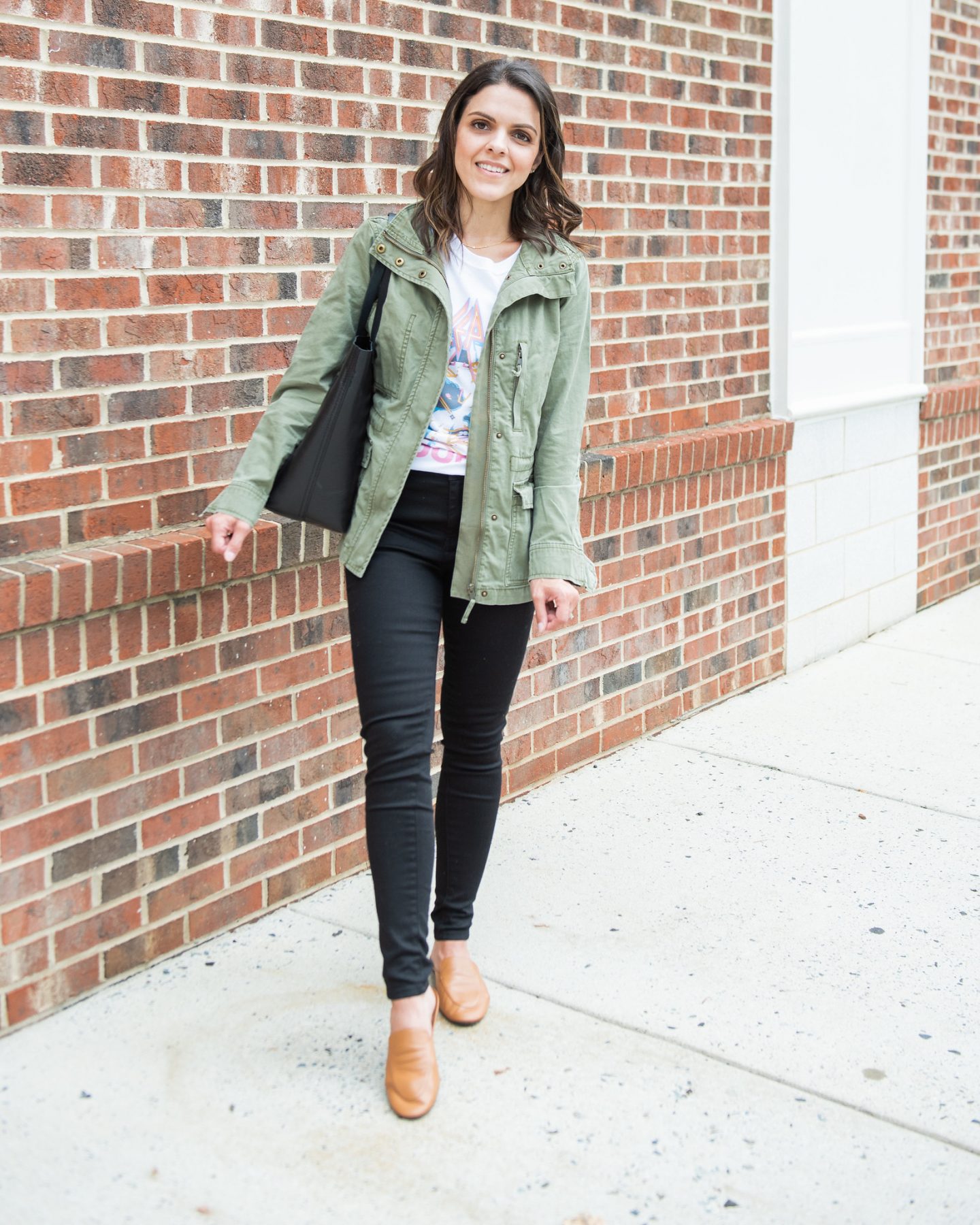 Stylish and Functional Olive Utility Jacket