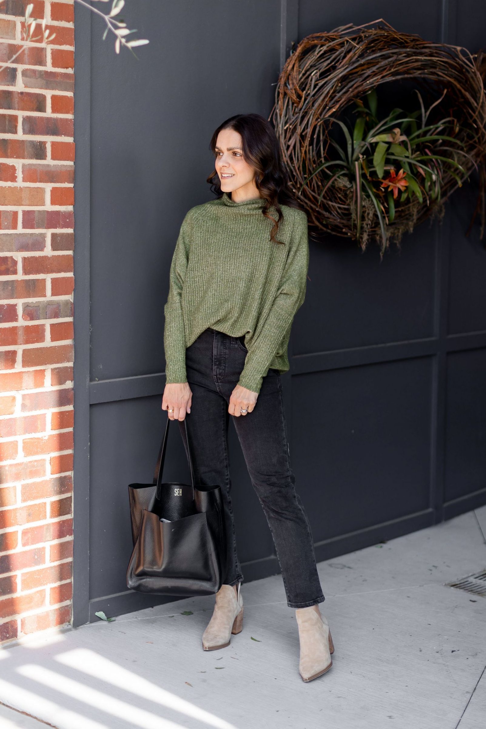 Fall capsule outfit green sweater